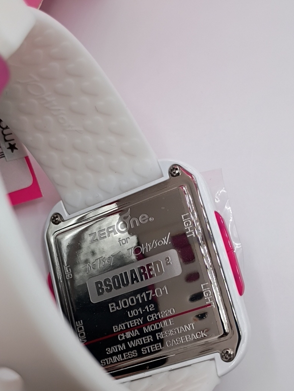 Betsey Johnson White Strap Watch with Pink Heart Face 🩷🤍 - Picture 3 of 16